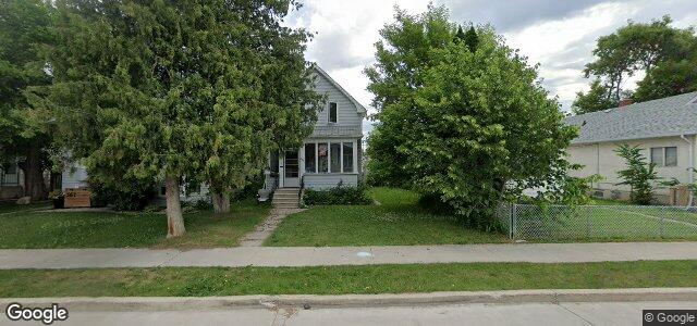 Larawan ng 365 Chalmers Avenue sa Winnipeg, Manitoba