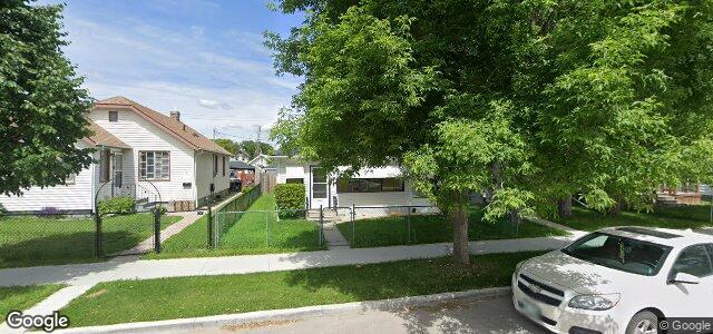 Larawan ng 369 Larsen Avenue sa Winnipeg, Manitoba