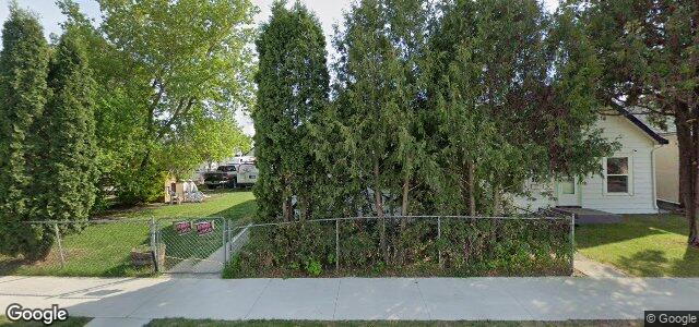 Larawan ng 374 Bowman Avenue sa Winnipeg, Manitoba