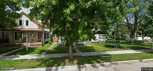 Larawan ng 377 Larsen Avenue sa Winnipeg, Manitoba
