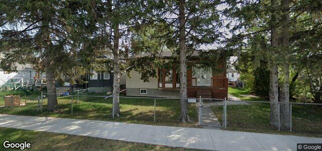 Photo of 382 Bowman Avenue in Winnipeg, Manitoba