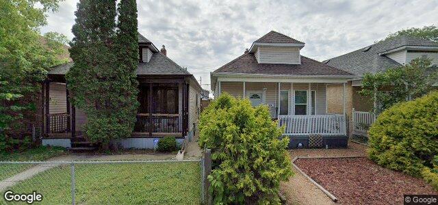 Larawan ng 384 Martin Avenue W sa Winnipeg, Manitoba
