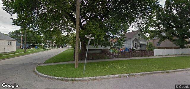 Larawan ng 389 William Newton Avenue sa Winnipeg, Manitoba