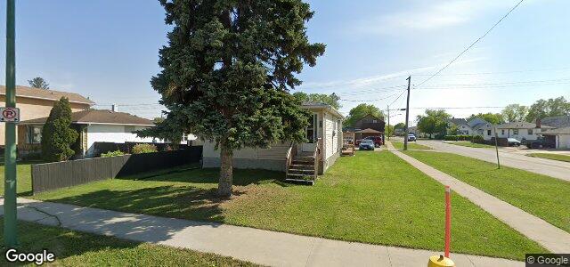 Larawan ng 400 Jamison Avenue sa Winnipeg, Manitoba
