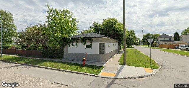 Larawan ng 400 Larsen Avenue sa Winnipeg, Manitoba