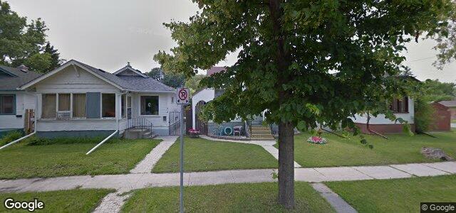 Larawan ng 406 Winterton Avenue sa Winnipeg, Manitoba
