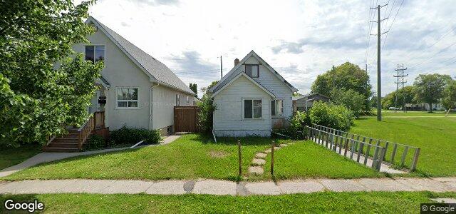 Larawan ng 418 Larsen Avenue sa Winnipeg, Manitoba