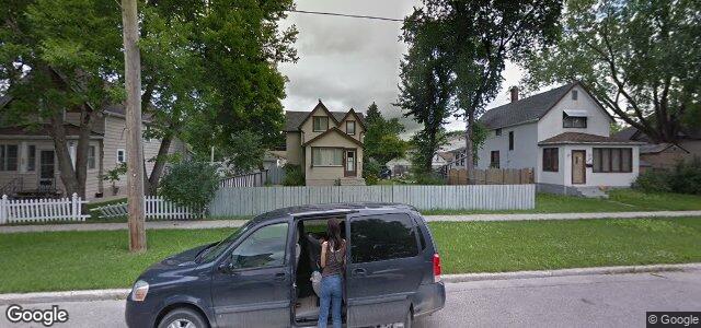 Larawan ng 421 William Newton Avenue sa Winnipeg, Manitoba