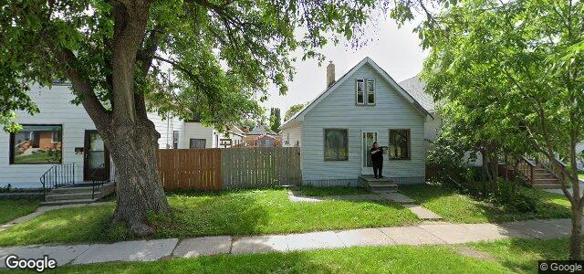 Larawan ng 424 Larsen Avenue sa Winnipeg, Manitoba