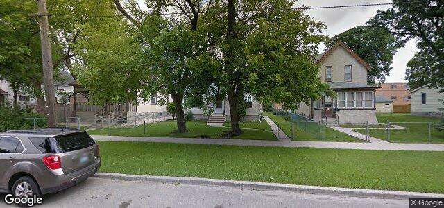 Larawan ng 435 William Newton Avenue sa Winnipeg, Manitoba