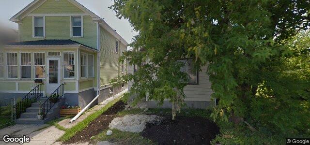 Larawan ng 438 Martin Avenue W sa Winnipeg, Manitoba