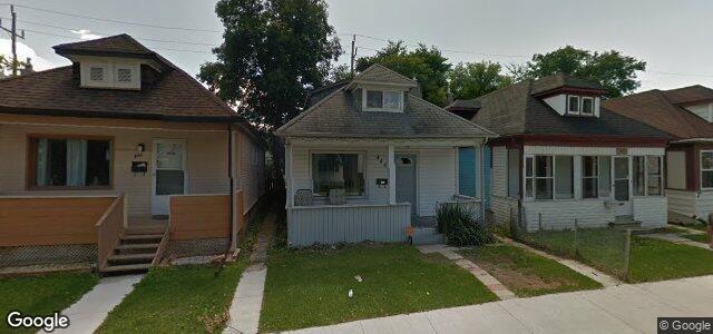 Larawan ng 444 Harbison Avenue W sa Winnipeg, Manitoba