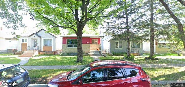 Larawan ng 447 Ottawa Avenue sa Winnipeg, Manitoba