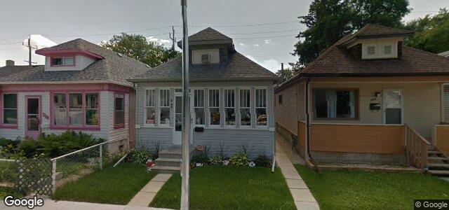 Larawan ng 450 Harbison Avenue W sa Winnipeg, Manitoba
