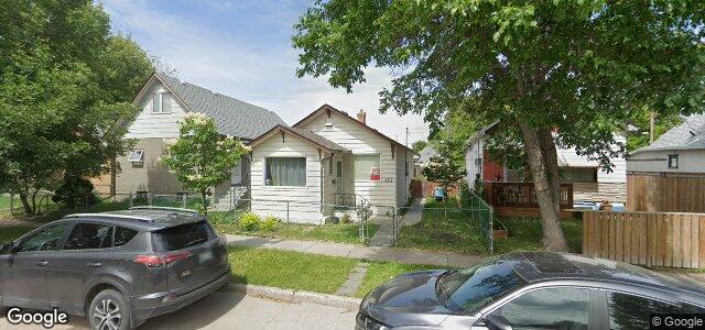 Photo of 457 Larsen Avenue in Winnipeg, Manitoba