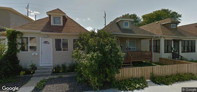 Larawan ng 472 Harbison Avenue W sa Winnipeg, Manitoba