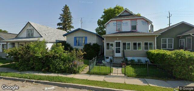 Larawan ng 477 Martin Avenue W sa Winnipeg, Manitoba