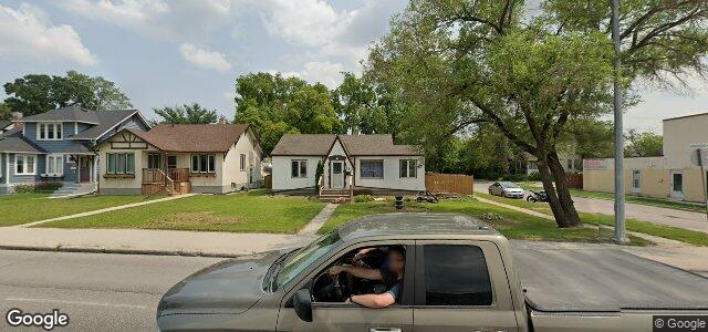 Larawan ng 481 Henderson Highway sa Winnipeg, Manitoba