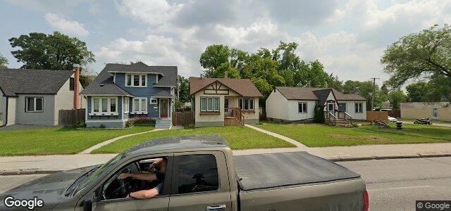 Larawan ng 483 Henderson Highway sa Winnipeg, Manitoba