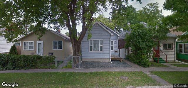 Larawan ng 517 Larsen Avenue sa Winnipeg, Manitoba