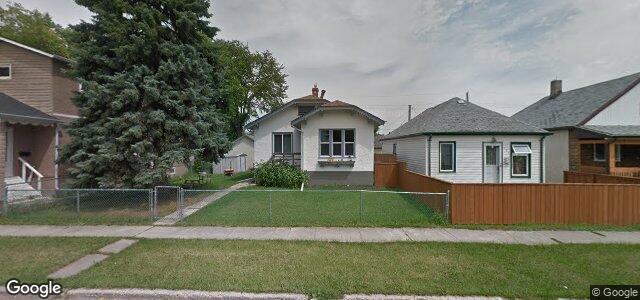 Larawan ng 527 Larsen Avenue sa Winnipeg, Manitoba