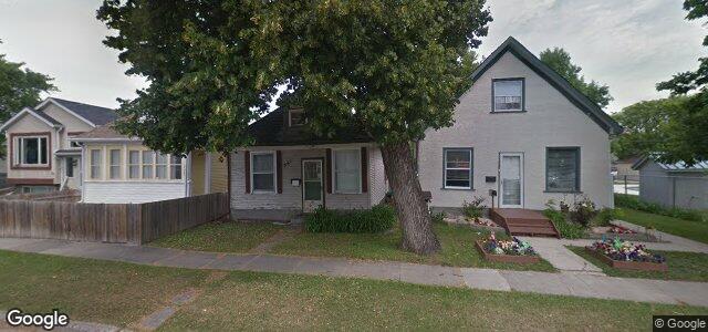 Larawan ng 561 Larsen Avenue sa Winnipeg, Manitoba