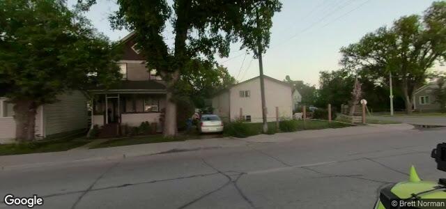 Larawan ng 81 Watt Street sa Winnipeg, Manitoba