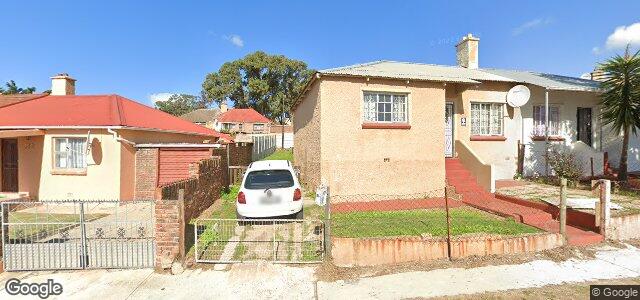 Larawan ng 102 Buxton Road sa Winnipeg, Manitoba