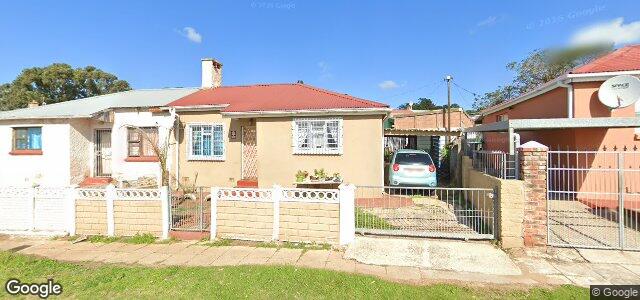 Larawan ng 108 Buxton Road sa Winnipeg, Manitoba