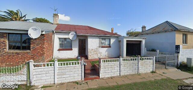 Larawan ng 132 Buxton Road sa Winnipeg, Manitoba