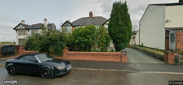 Larawan ng 215 Buxton Road sa Winnipeg, Manitoba