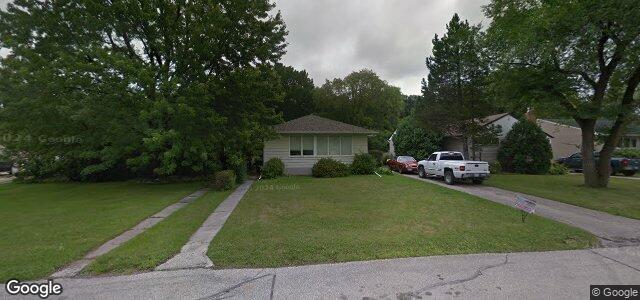 Larawan ng 38 Fletcher Crescent sa Winnipeg, Manitoba