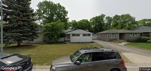 Larawan ng 70 Fletcher Crescent sa Winnipeg, Manitoba