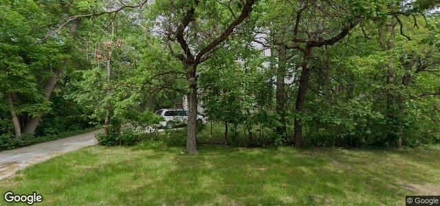 Larawan ng 715 South Drive sa Winnipeg, Manitoba