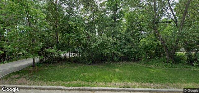 Larawan ng 716 South Drive sa Winnipeg, Manitoba