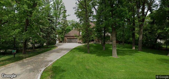 Larawan ng 725 South Drive sa Winnipeg, Manitoba