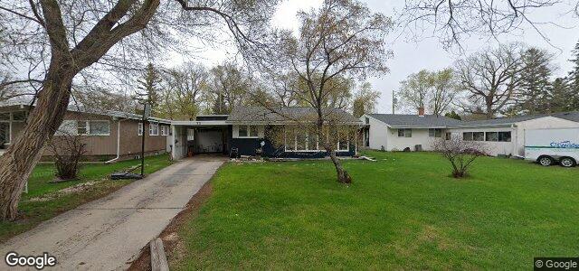 Larawan ng 73 Sandra Bay sa Winnipeg, Manitoba