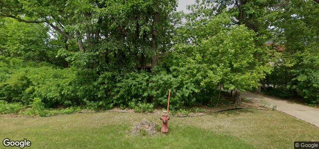 Larawan ng 735 South Drive sa Winnipeg, Manitoba