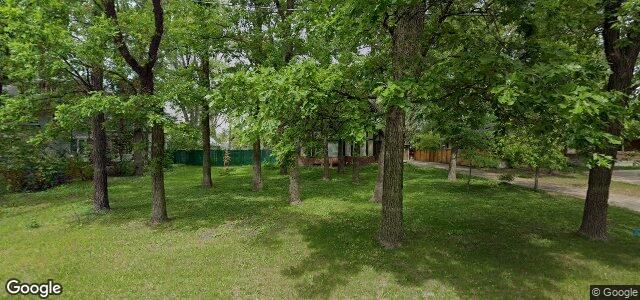 Larawan ng 749 South Drive sa Winnipeg, Manitoba