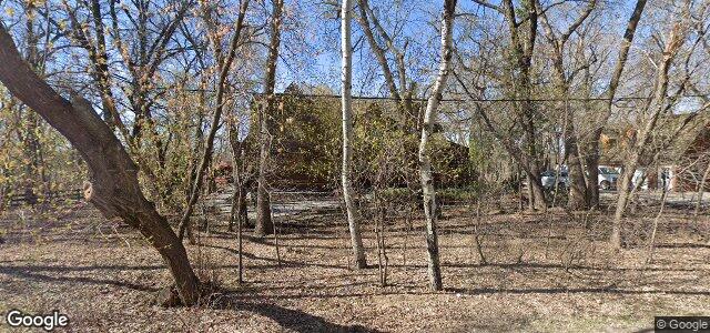 Larawan ng 758 Crescent Drive sa Winnipeg, Manitoba