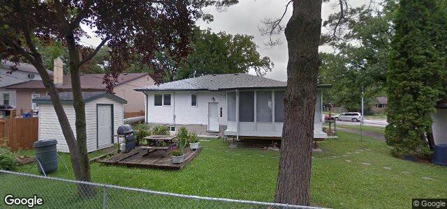 Larawan ng 802 Oakenwald Avenue sa Winnipeg, Manitoba