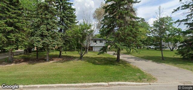 Larawan ng 810 South Drive sa Winnipeg, Manitoba