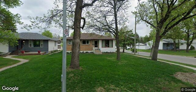 Larawan ng 82 Riley Crescent sa Winnipeg, Manitoba