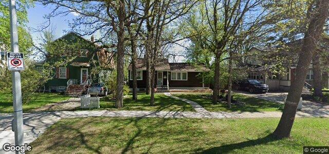 Photo of 838 Oakenwald Avenue in Winnipeg, Manitoba