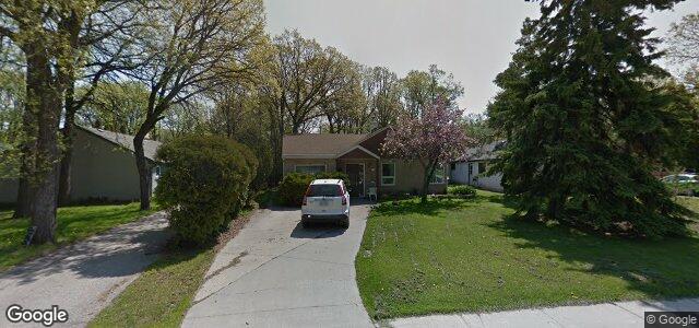 Larawan ng 852 Lyon Street sa Winnipeg, Manitoba