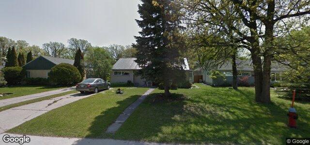 Larawan ng 876 Lyon Street sa Winnipeg, Manitoba