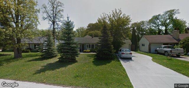 Larawan ng 880 Lyon Street sa Winnipeg, Manitoba