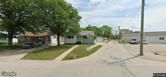 Larawan ng 90 Fletcher Crescent sa Winnipeg, Manitoba