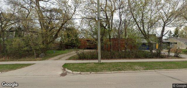 Larawan ng 916 Crescent Drive sa Winnipeg, Manitoba