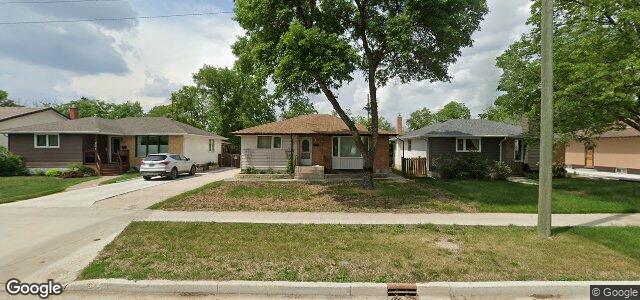 Larawan ng 927 Dowker Avenue sa Winnipeg, Manitoba